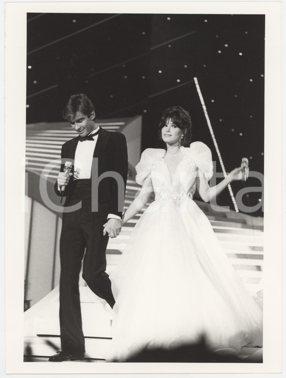 Fotografia d epoca originale 1984 FESTIVAL DI SANREMO Pierre COSSO Bonnie BIANCO 1 Foto 18x24 cm 1