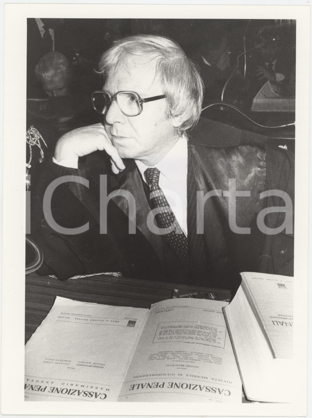 Fotografia d epoca originale 1985 Tribunale di MILANO  Avvocato Vittorio D AJELLO  Ritratto Foto 24x18 cm 1