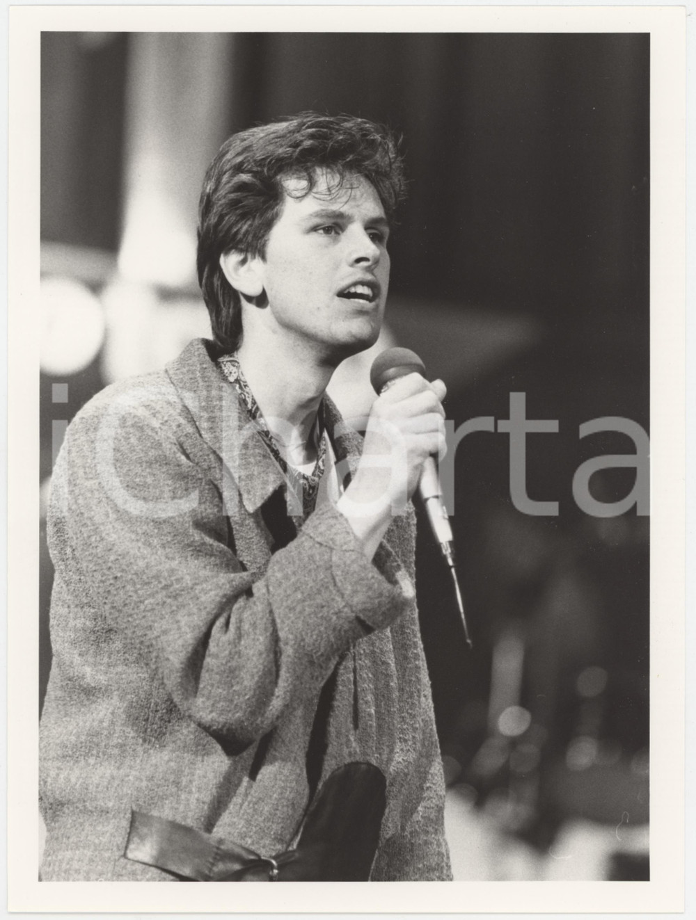 Fotografia d epoca originale 1985 ca ITALIA  Cantante MIANI sul palco  Ritratto Foto 2 1