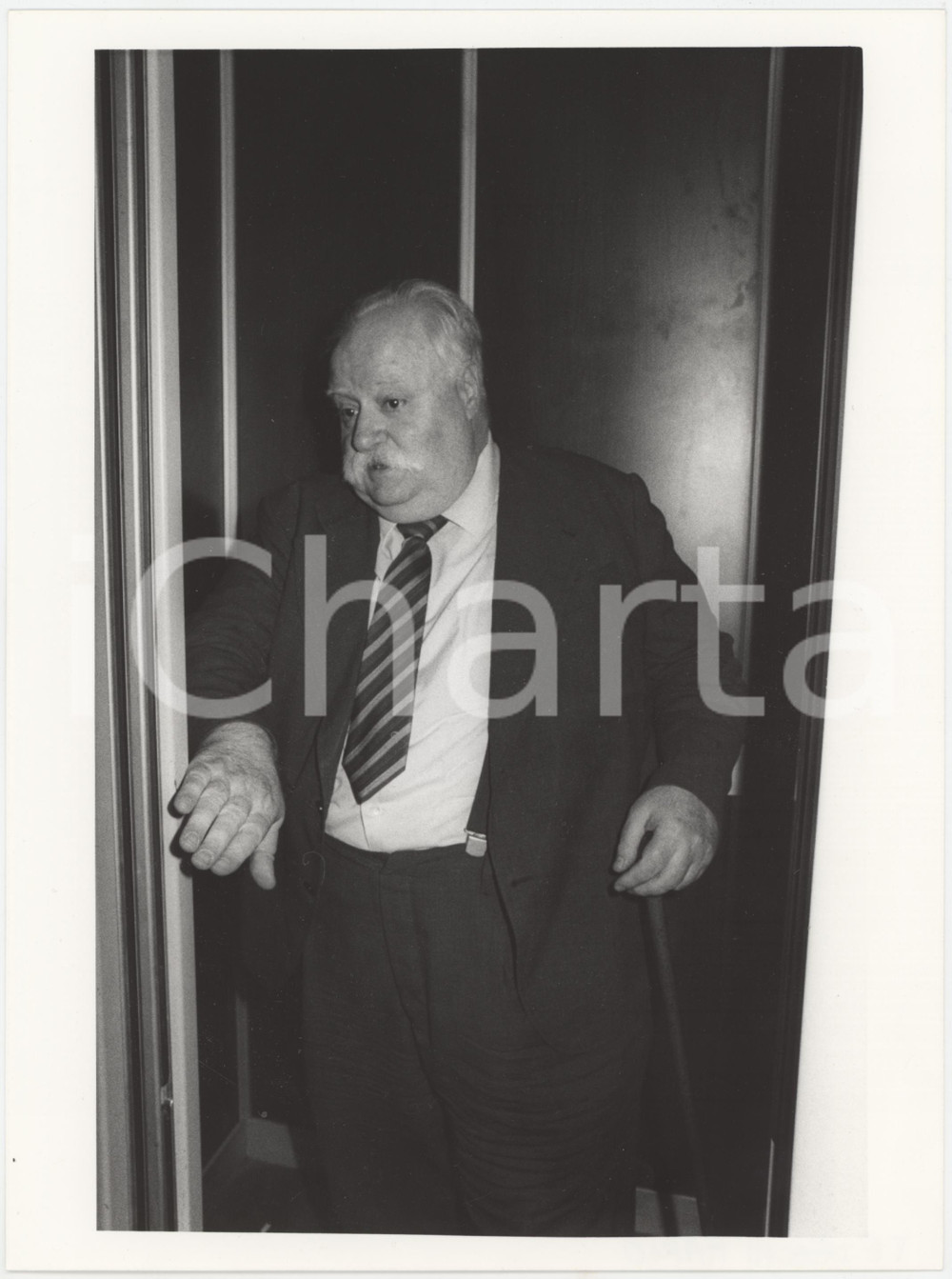 Fotografia d epoca originale 1985 ca POLITICA  MSI  Mario TEDESCHI  Ritratto  Foto 18x24 cm 5 1