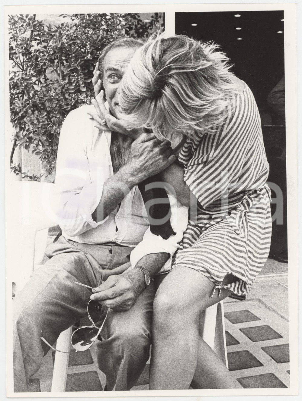 Fotografia d epoca originale 1985 ca CINEMA ITALIA Massimo SERATO e Diana MARTIN Foto 1 1