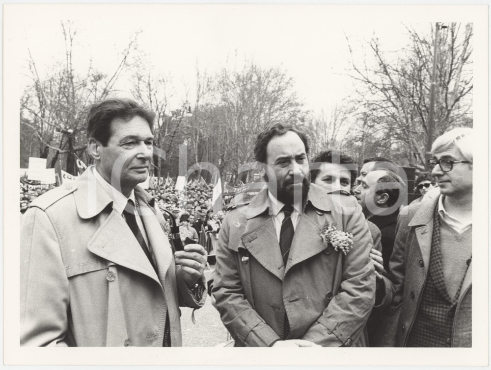 Fotografia d epoca originale 1985 MILANO  PSI Luciano LAMA Ottaviano DEL TURCO durante comizio  Foto 3 1