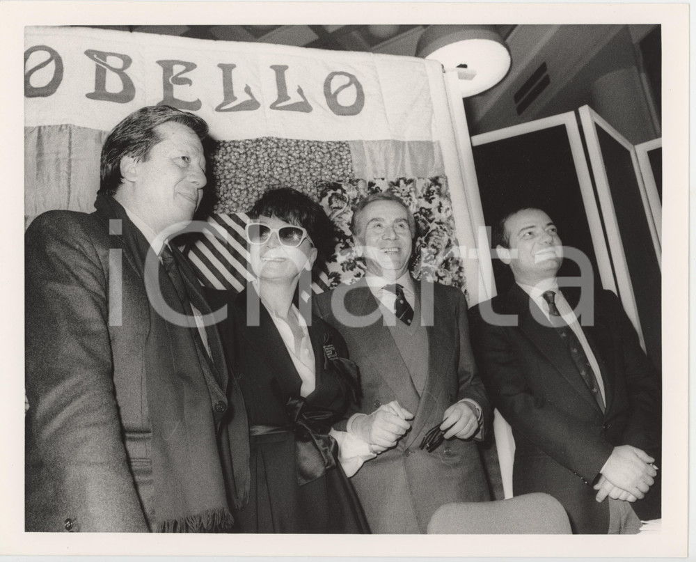 Fotografia d epoca originale 1987 RAI  PORTOBELLO Pio DE BERTI Anna ed Enzo TORTORA Gian Carlo NICOTRA Foto 1