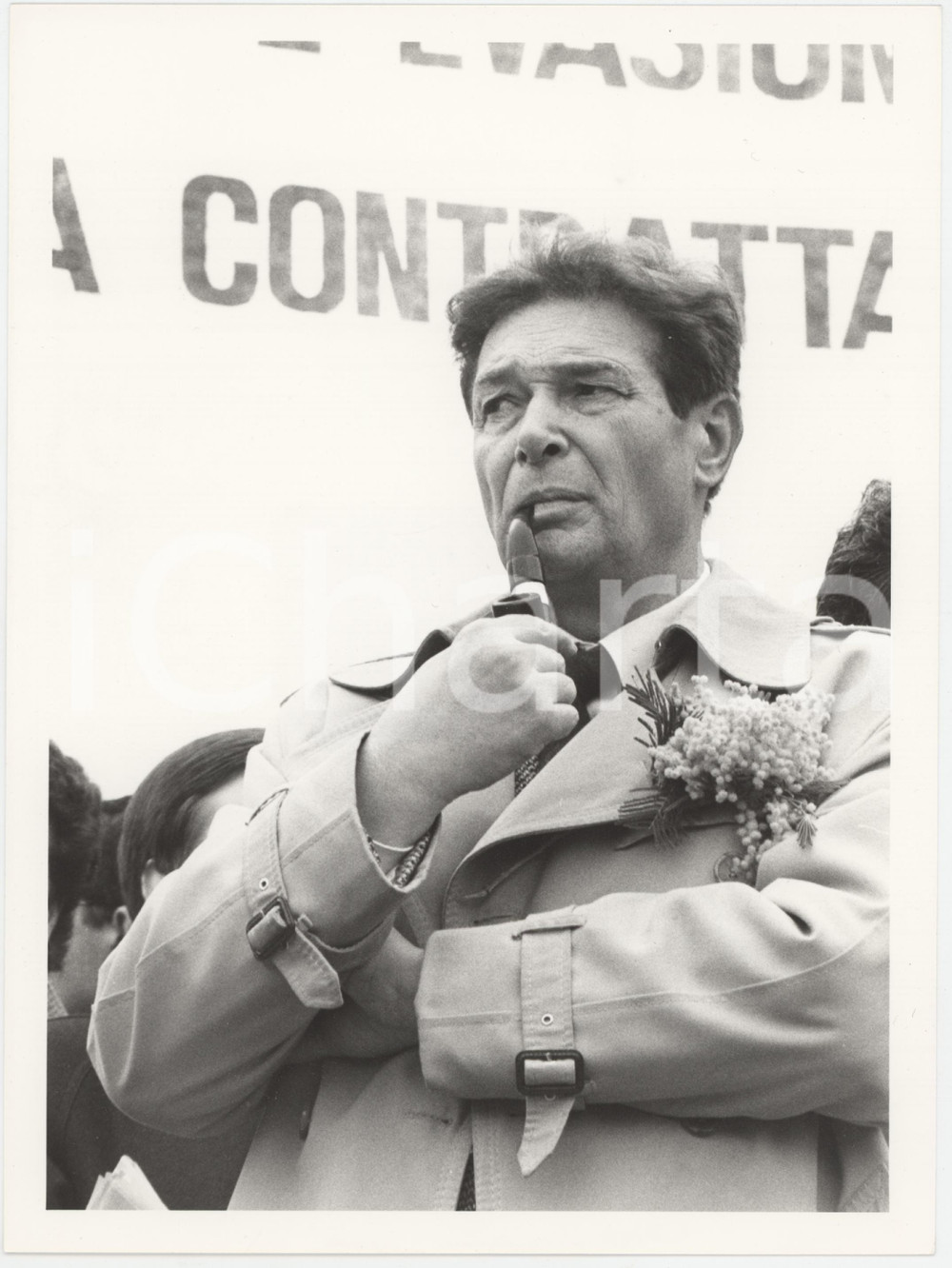 Fotografia d epoca originale 1985 MILANO  PSI Luciano LAMA durante comizio  Foto 17x24 cm 9 1