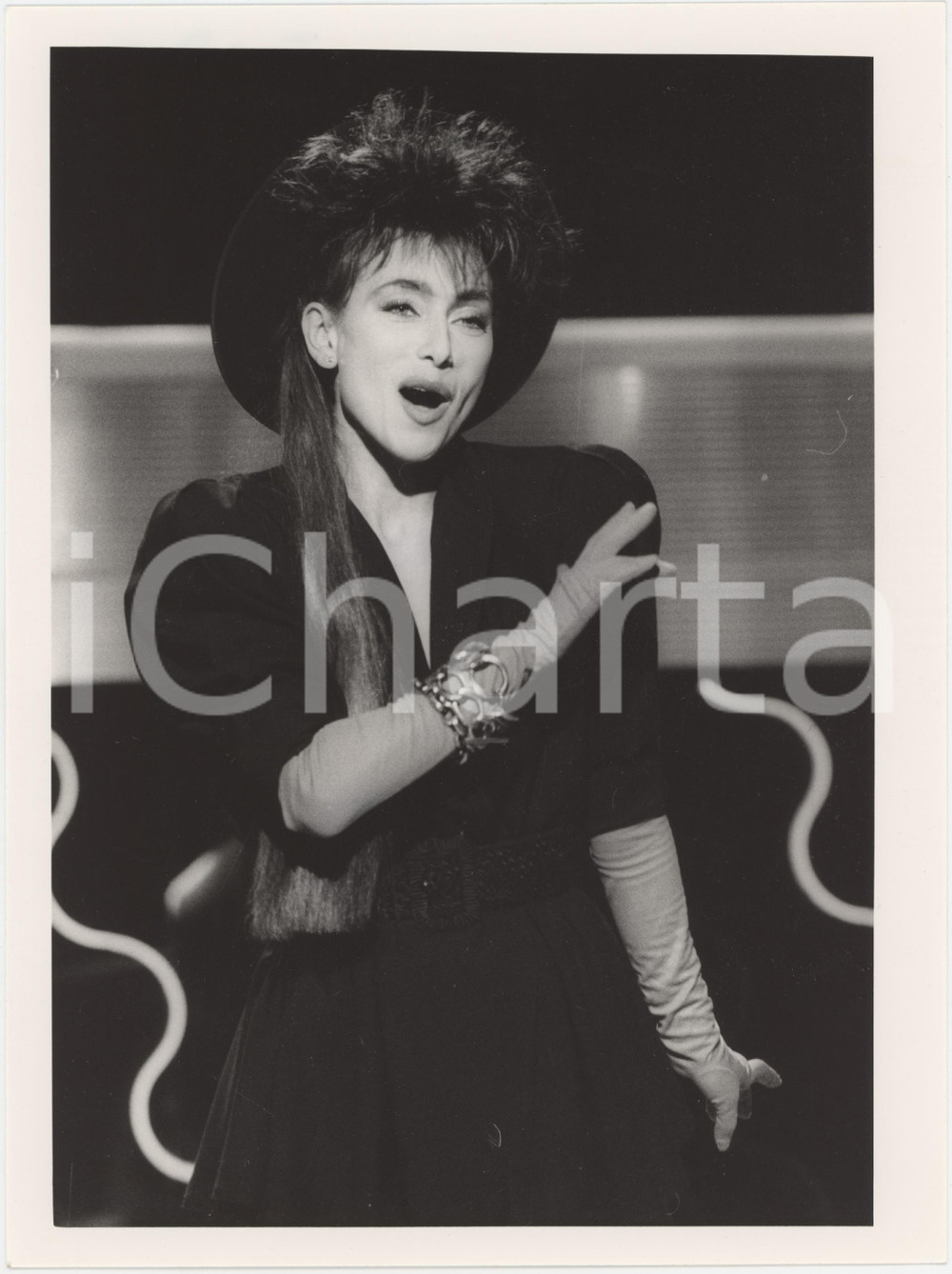 Fotografia d epoca originale 1985 ca FRANCE  MUSICA Julie PIETRI Ritratto della cantante  Foto 18x24 cm 1 1