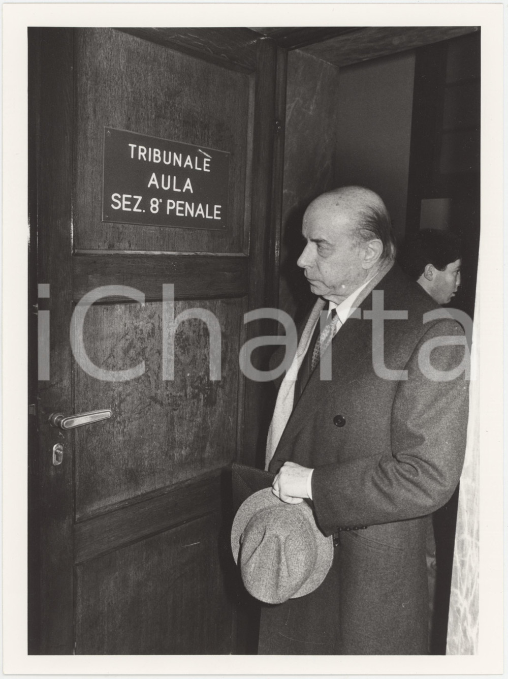 Fotografia d epoca originale 1985 ca MILANO Processo SINDONA Giuseppe PETRILLI in tribunale  Foto 18x24 3 1