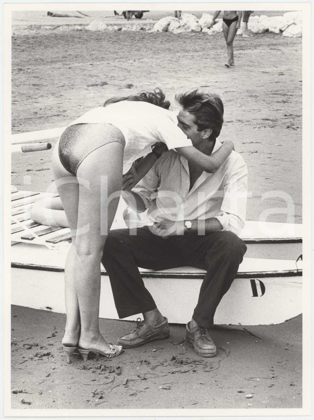 Fotografia d epoca originale 1985 ca VENEZIA LIDO Saverio VALLONE con la fidanzata Debora  Foto 18x24 cm 1 1
