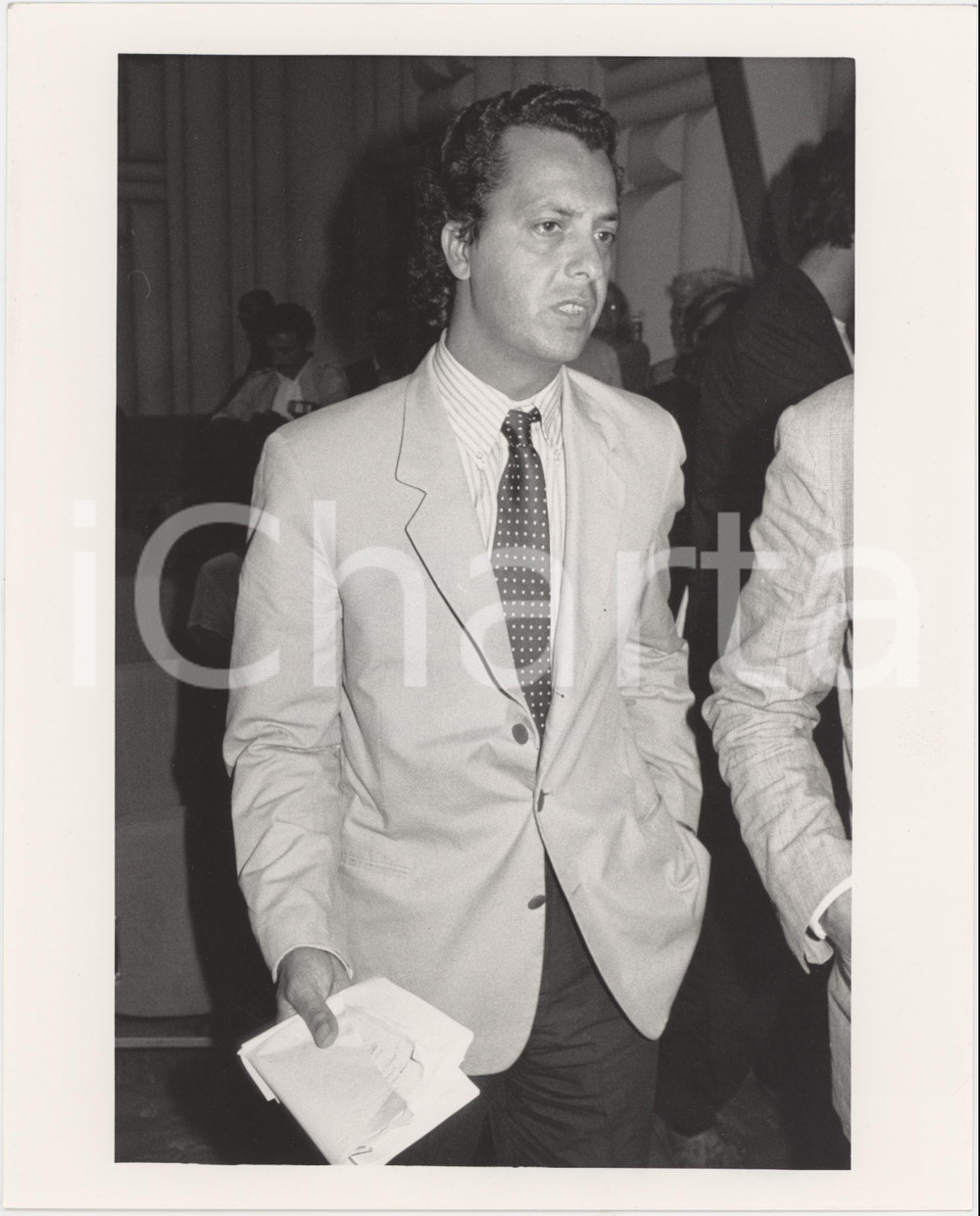 Fotografia d epoca originale 1990 ca RAI MILANO Il direttore Raimondo CORONA Foto 20x25 cm 1 1