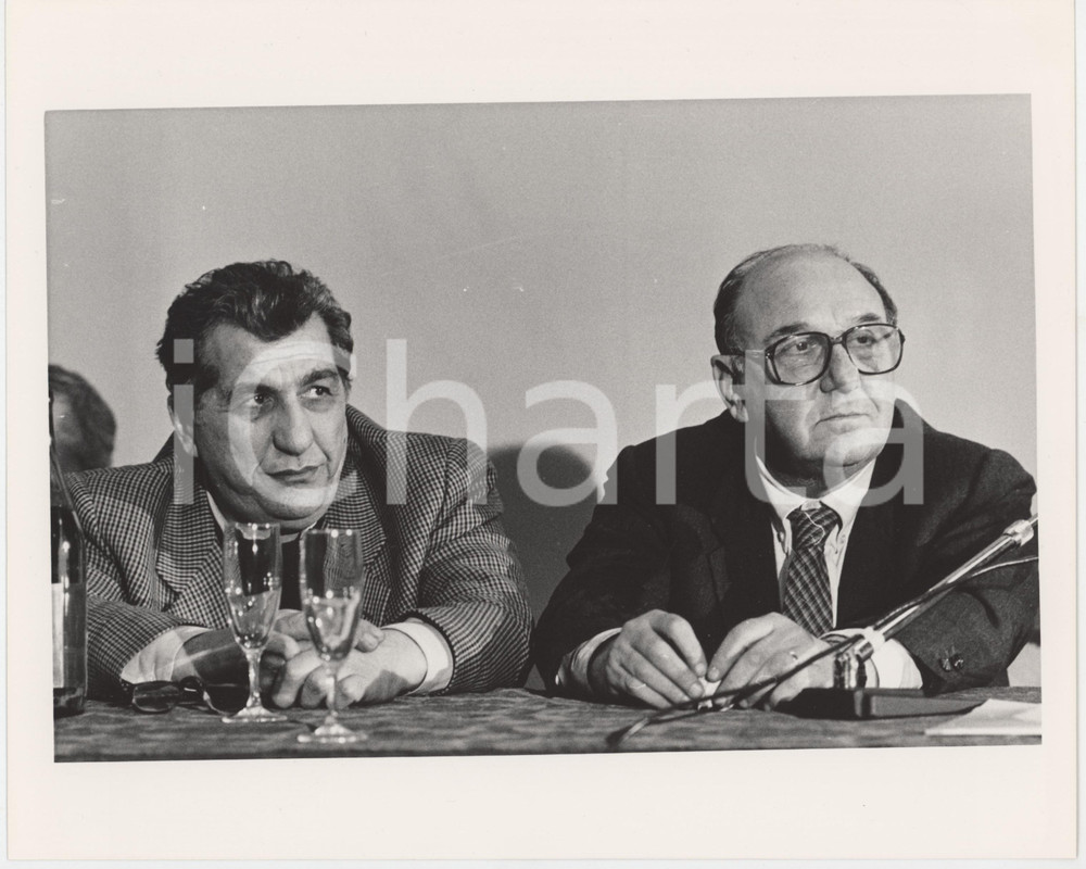 Fotografia d epoca originale 1985 ca RAI Salvatore NOCITA Giuseppe ROSSINI Foto 25x20 cm 1