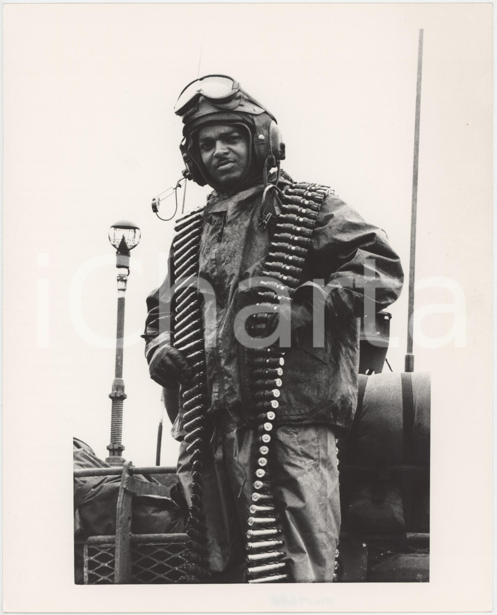 Fotografia d epoca originale 1985 ca ESERCITO ITALIANO  GRANDI MANOVRE Soldato carrista  Foto 20x25 cm 1