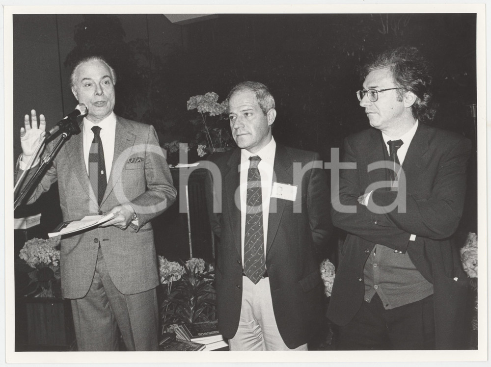 1985 ca ITALIA - COSTUME Ivo GRIPPO Lelio LAGORIO Foto 24x18 cm (1) Fotografia originale di agenzia. GOOD/buono  Formato: 24x18 cm originale e autentica 1