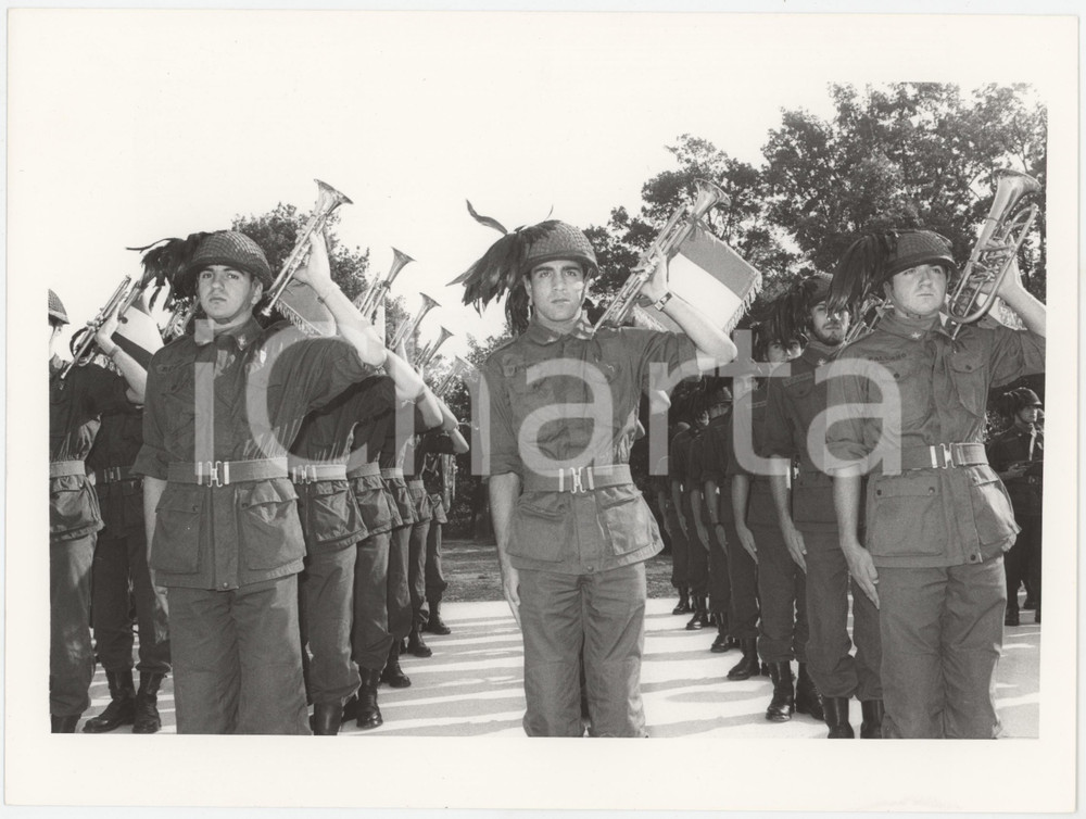 Fotografia d epoca originale 1985 ca ESERCITO ITALIANO Fanfara dei bersaglieri  Foto 24x18 cm 1