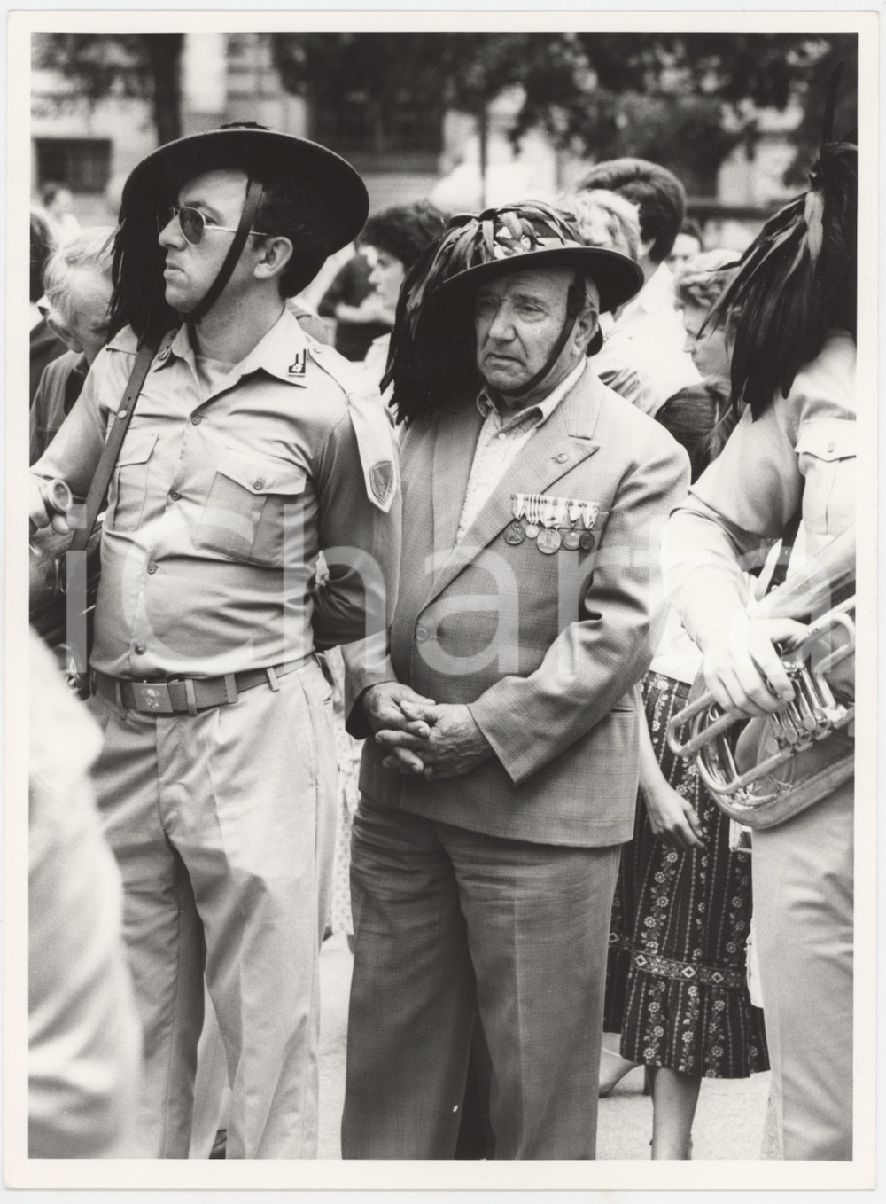 Fotografia d epoca originale 1985 ca ESERCITO ITALIANO Corpo dei bersaglieri  Foto 18x24 cm 1 1