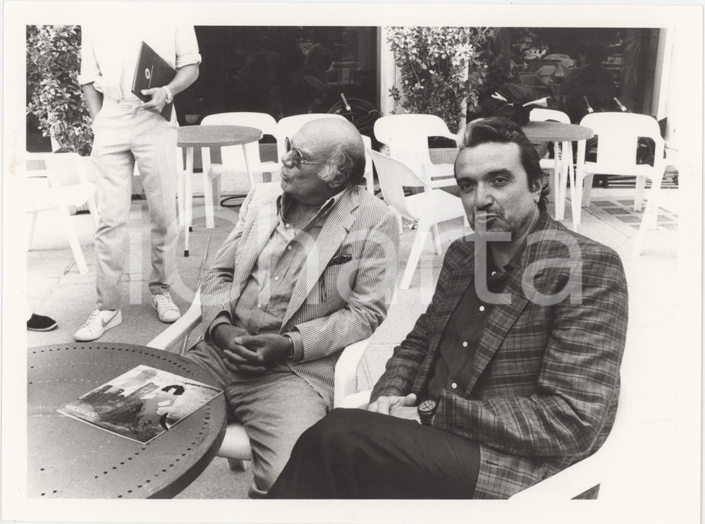 Fotografia d epoca originale 1984 VENEZIA Mostra del cinema  Francesco ROSI Ruggero RAIMONDI Foto 24x18 cm 1