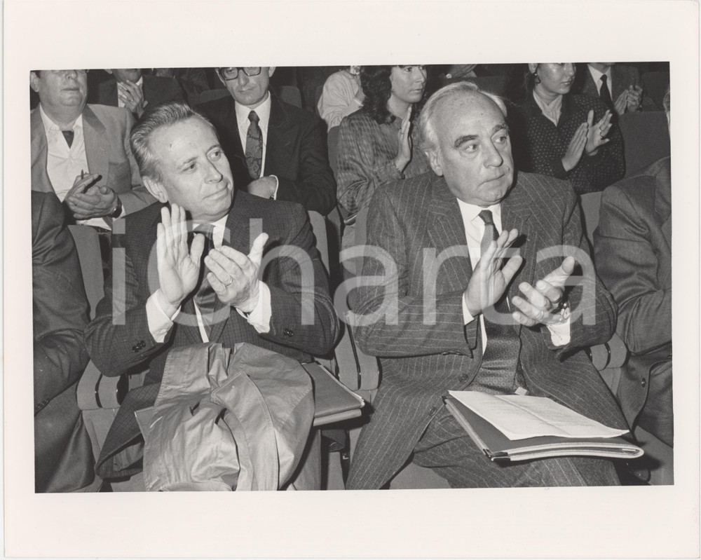 Fotografia d epoca originale 1985 ca CONFINDUSTRIA Luigi GRANELLI ed Ennio PRESUTTI Presidente IBM Foto 25x20 1