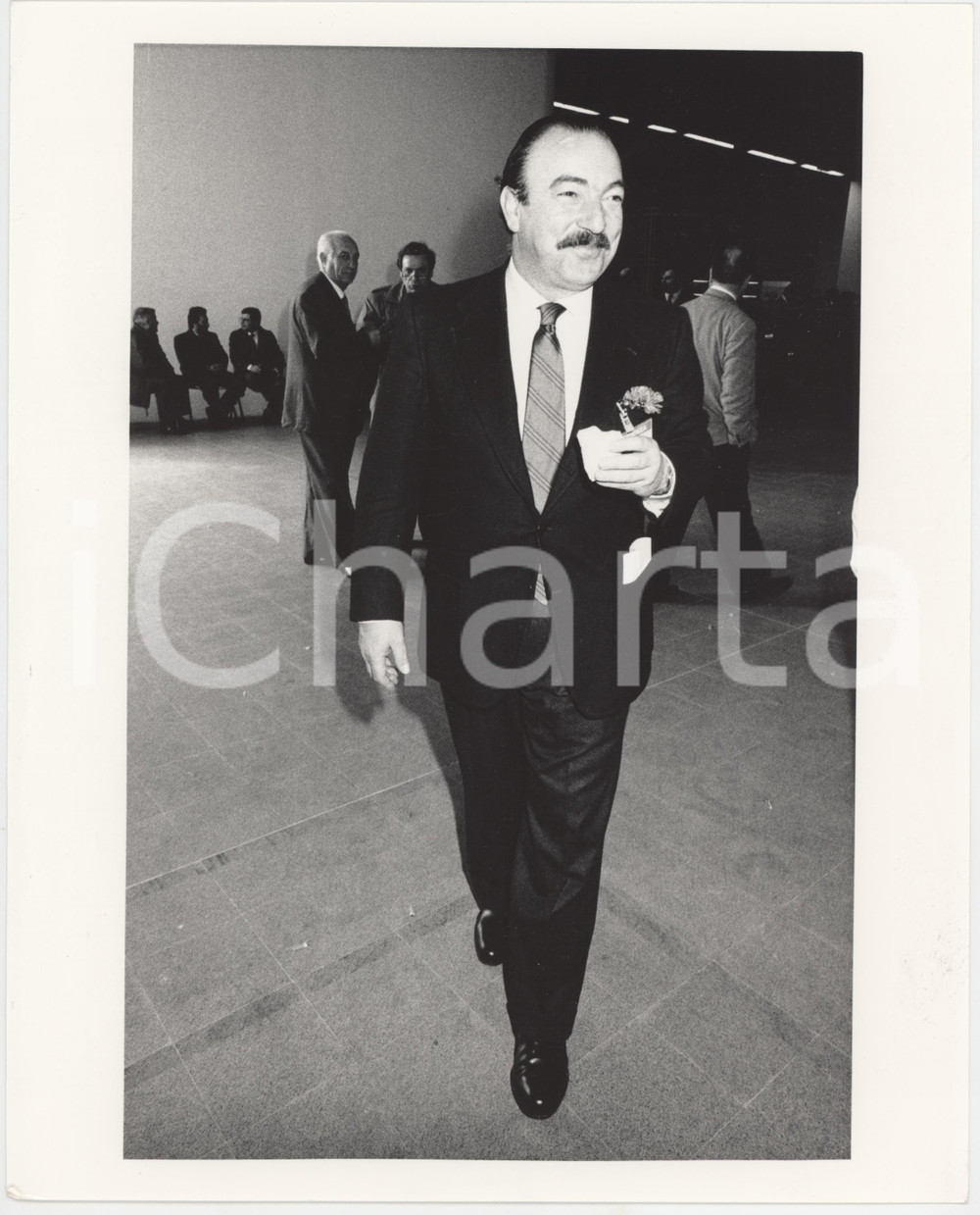Fotografia d epoca originale 1985 ca NAPOLI Carlo D AMATO Ritratto del Sindaco  Foto 20x25 cm 2 1