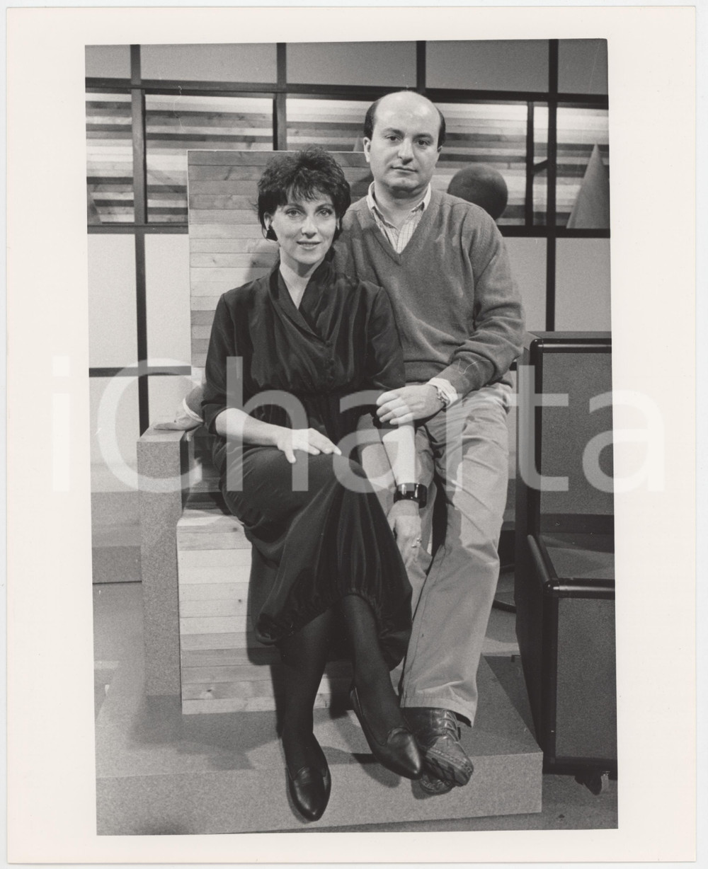 Fotografia d epoca originale 1990 ca ITALIA  COSTUME Carla URBAN e Maurizio FERRINI Foto 20x25 cm 3 1