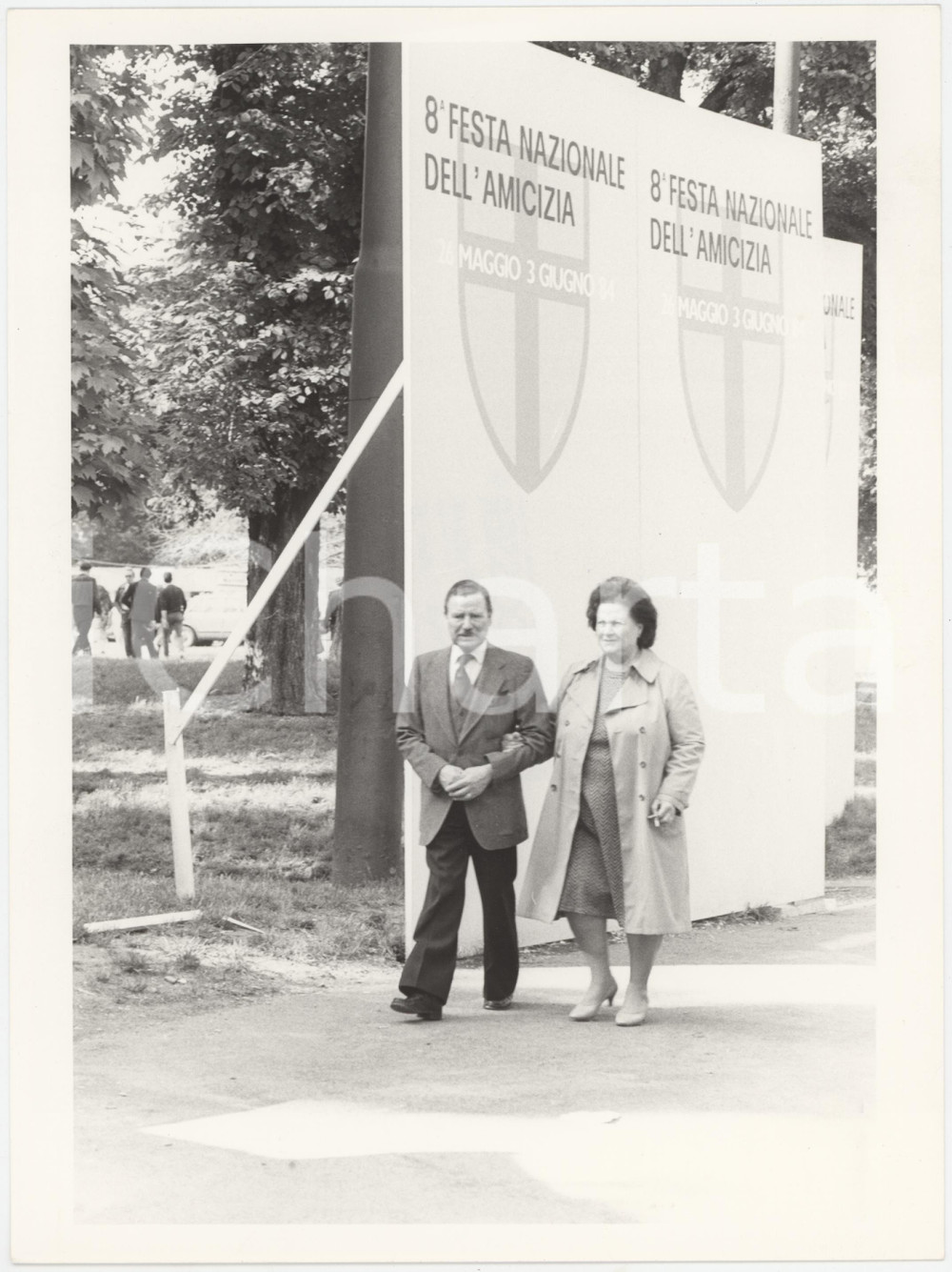 Fotografia d epoca originale 1984 MILANO Festa dell amicizia DEMOCRAZIA CRISTIANA Foto 18x24 cm 2 1