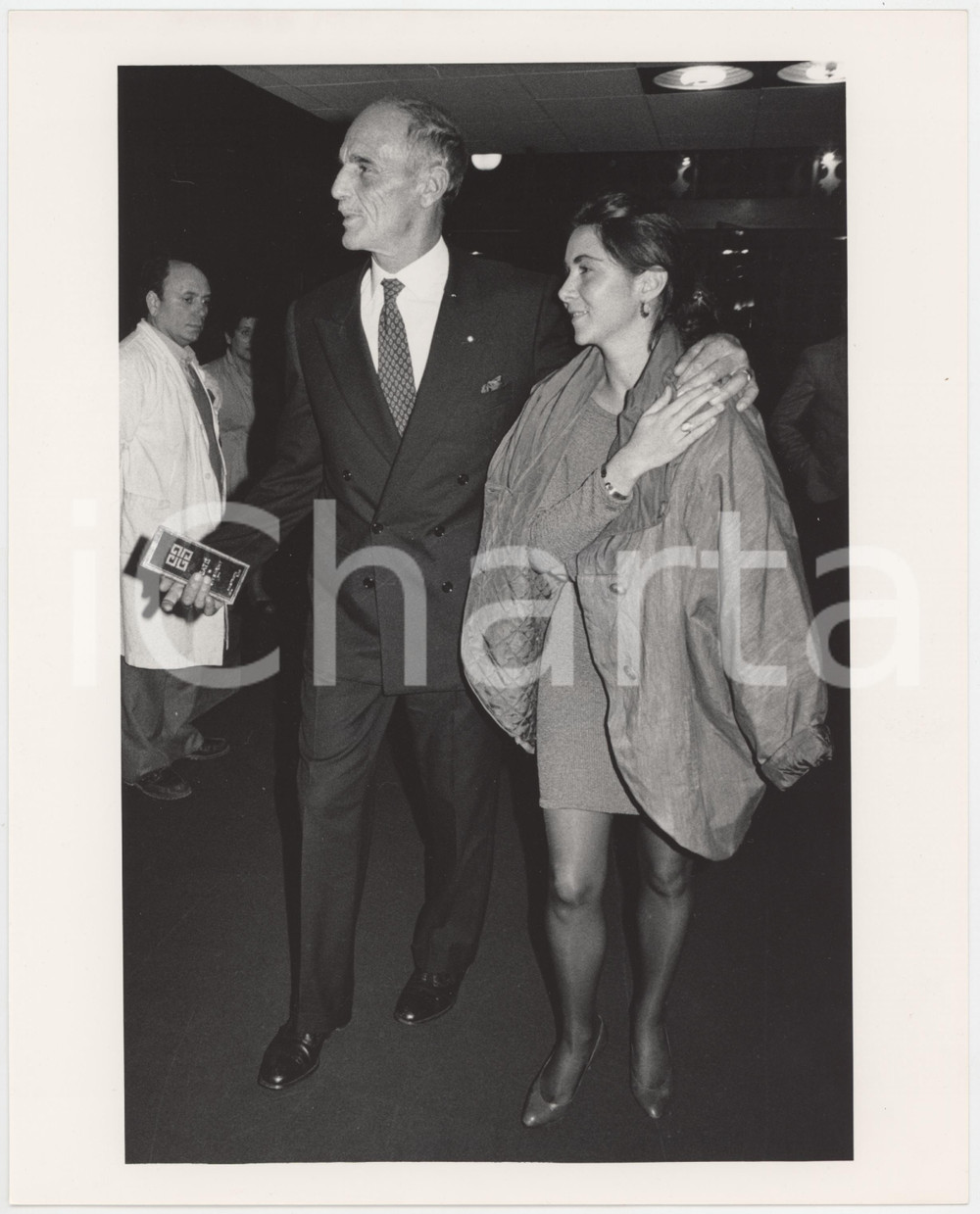 Fotografia d epoca originale 1987 ITALIA  COSTUME Philippe LEROY Silvia TORTORA Foto 20x25 cm 4 1