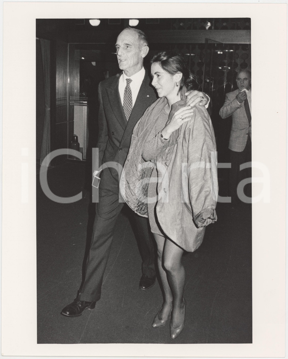 Fotografia d epoca originale 1987 ITALIA  COSTUME Philippe LEROY Silvia TORTORA Foto 20x25 cm 6 1