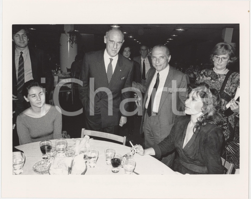 Fotografia d epoca originale 1987 COSTUME Enrico MANCA Philippe LEROY Silvia TORTORA Ida DI BENEDETTO Foto 2 1