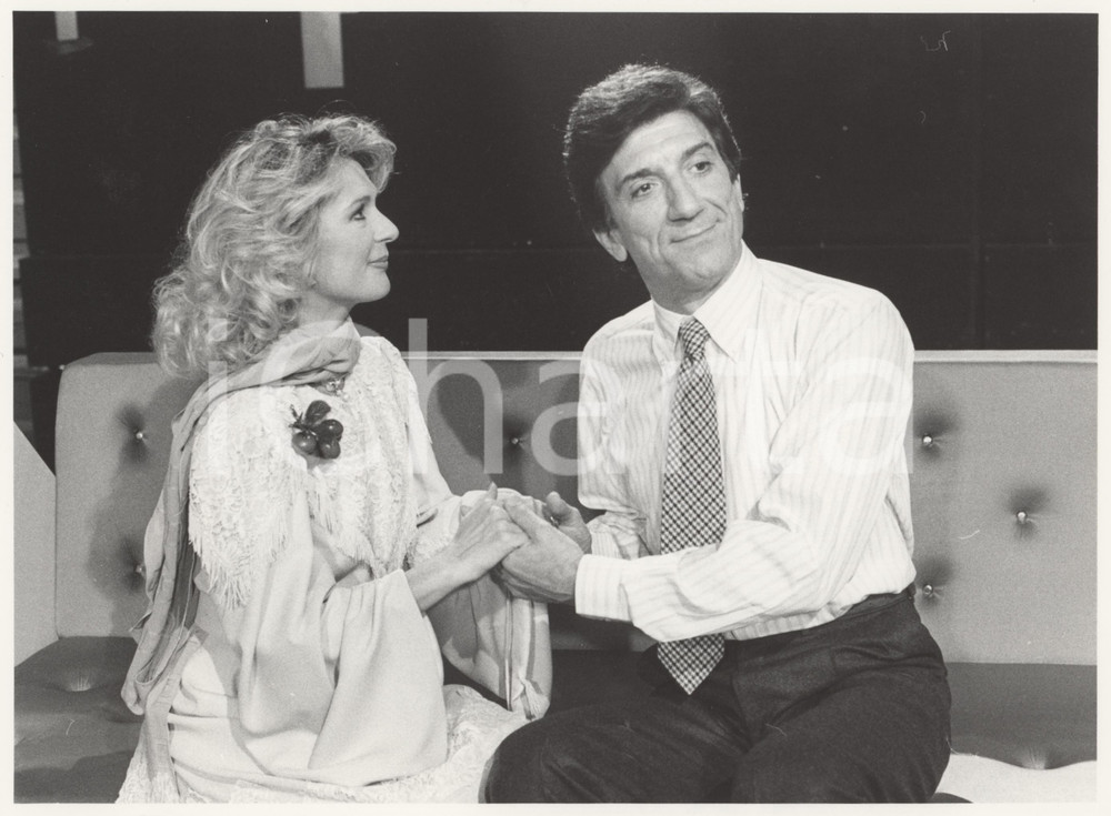 Fotografia d epoca originale 1986 RAI UNO  IO A MODO MIO Loretta GOGGI Gigi PROIETTI Foto 24x18 cm 2 1