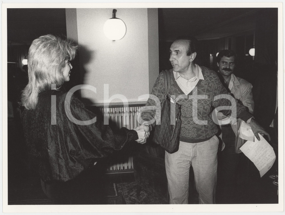 Fotografia d epoca originale 1985 ca RAI  TELEVISIONE Pippo BAUDO Lorella CUCCARINI Foto 24x18 cm 1