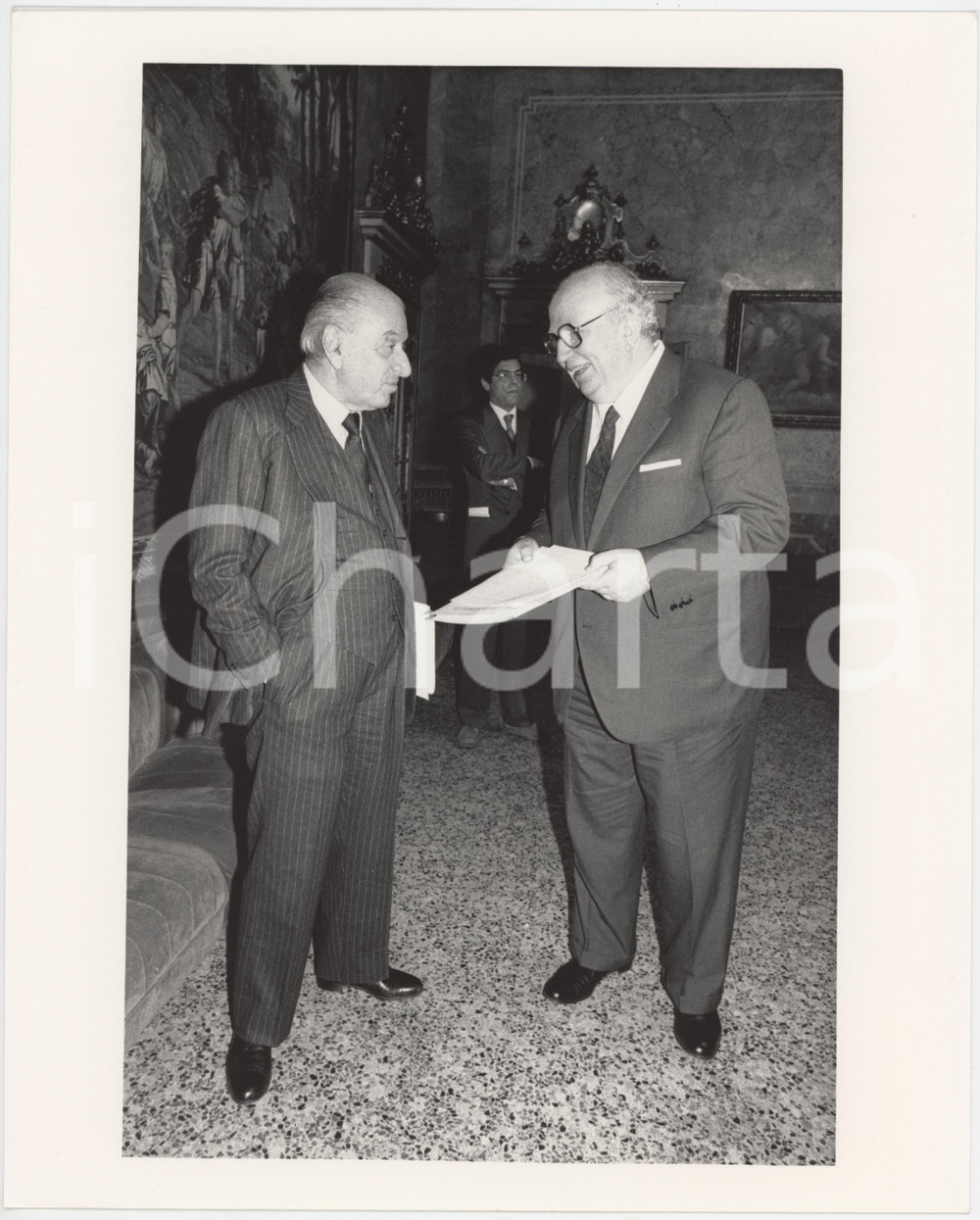 Fotografia d epoca originale 1985 ca CONFINDUSTRIA Bruno VISENTINI Giovanni SPADOLINI Foto 20x25 cm 1