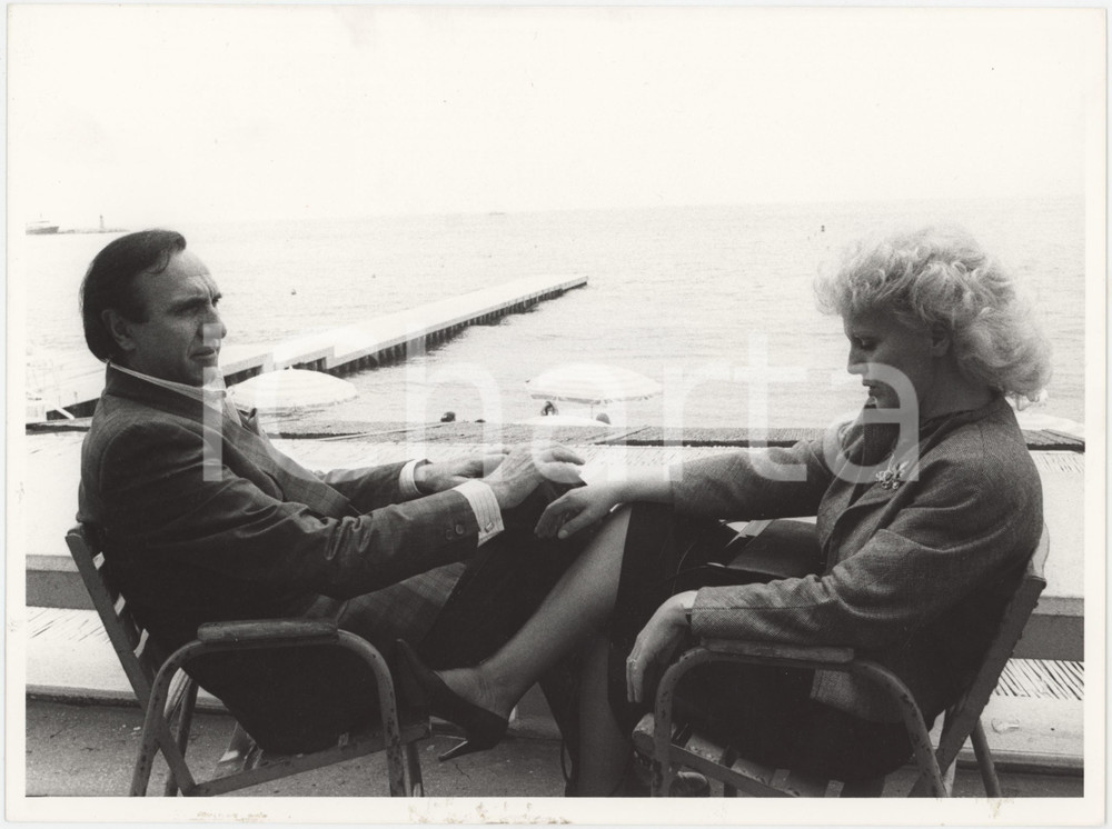 Fotografia d epoca originale 1986 CANNES  CINEMA Pippo BAUDO e Katia RICCIARELLI Foto 24x18 cm 3 1
