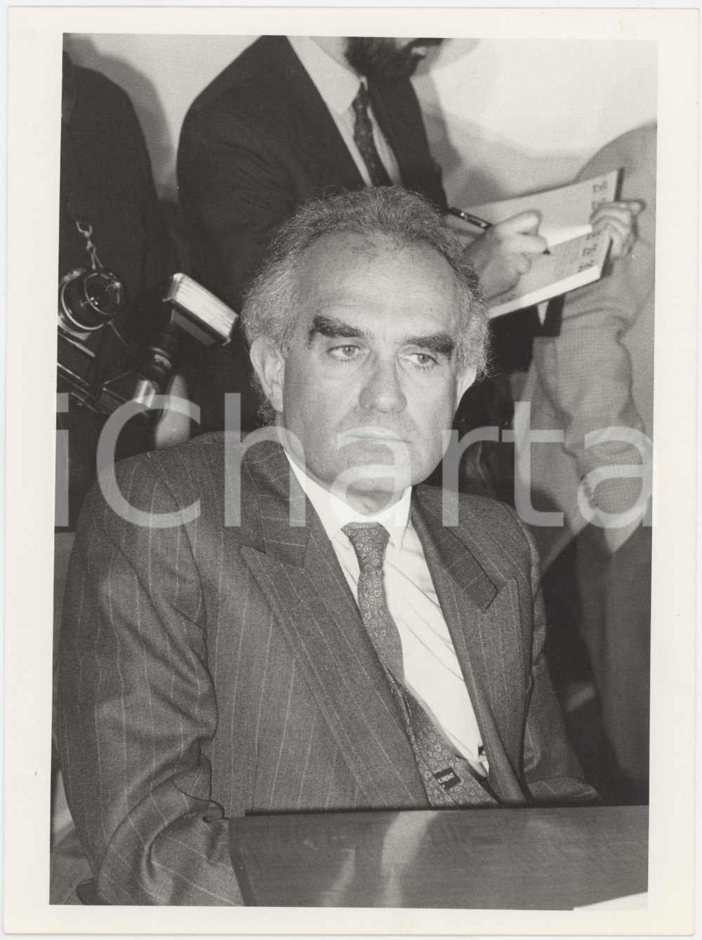Fotografia d epoca originale 1985 ca RAI Massimo PINI Ritratto del dirigente  Foto 18x24 cm 1