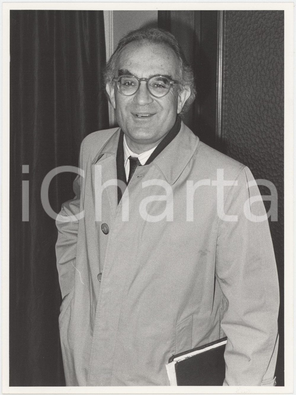 Fotografia d epoca originale 1985 ca RAI Massimo PINI Ritratto del dirigente  Foto 18x24 cm 1 1