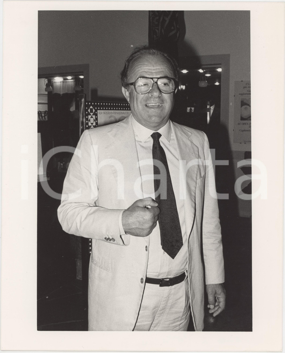 Fotografia d epoca originale 1985 ca VENEZIA Mostra del Cinema  Arrigo PETACCO Ritratto  Foto 20x25 cm 1