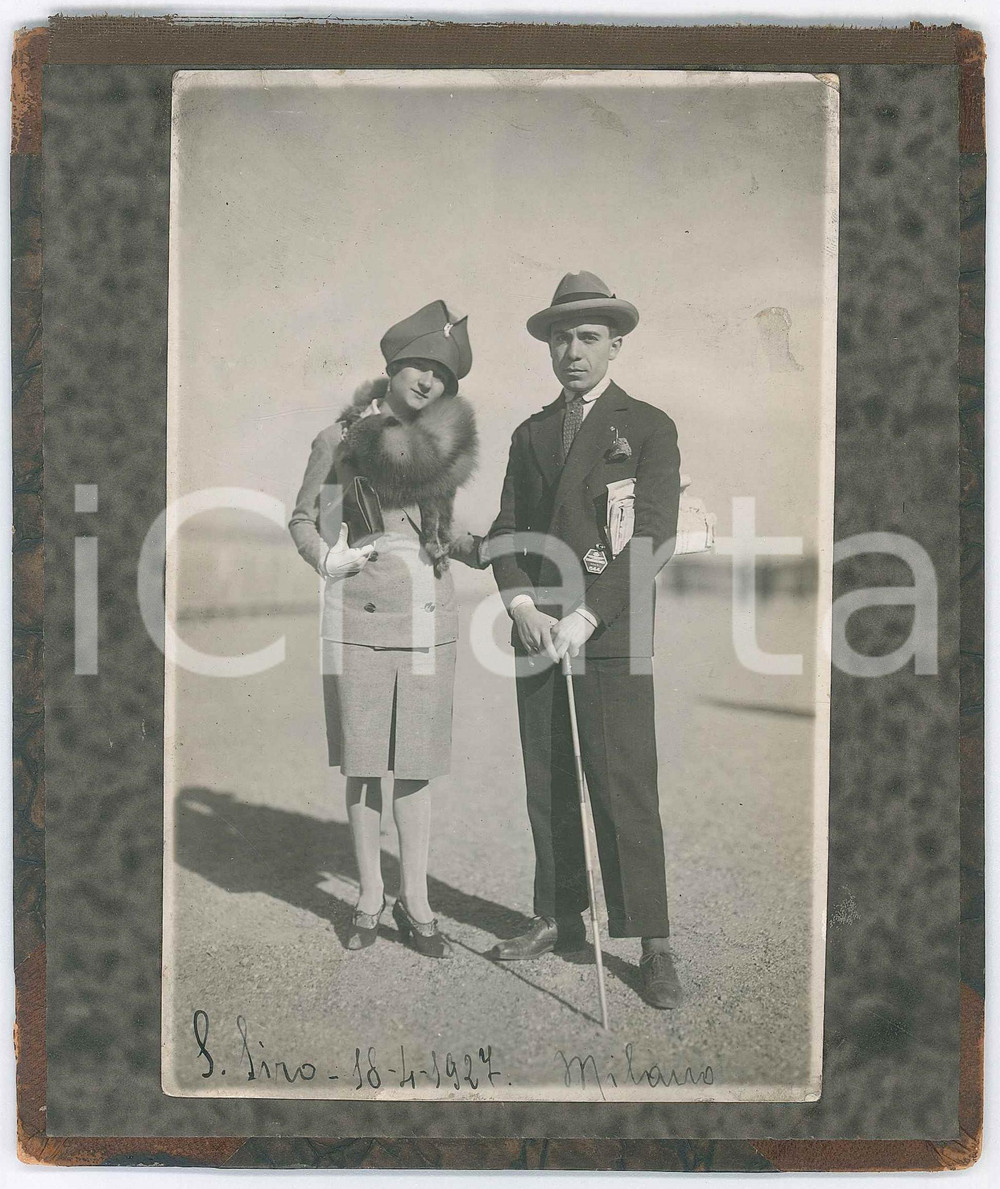Fotografia d epoca originale 1927 MILANO Ippodromo SAN SIRO  Coppia al Gran Premio Foto 16x19 cm 1