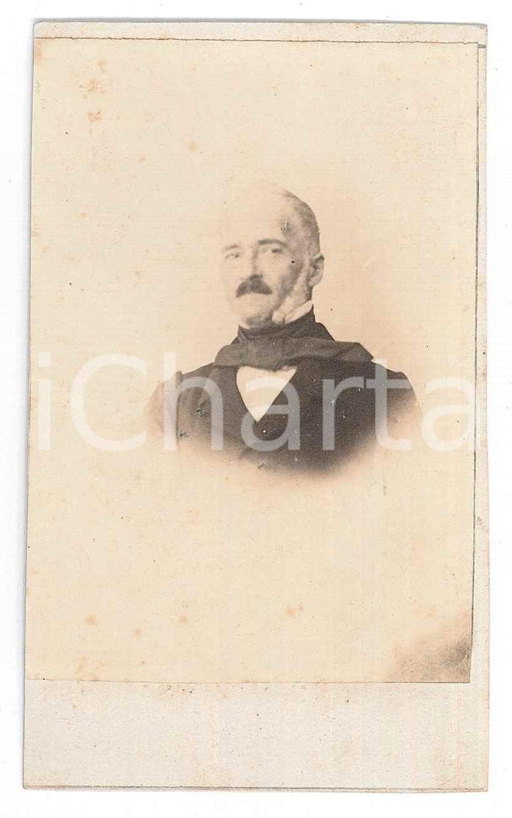Fotografia d epoca originale 1870 ca ITALIA Ritratto maschile  Busto  Fotografia CDV 1