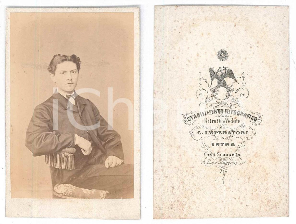 Fotografia d epoca originale 1870 ca VERBANIA INTRA Giovane uomo seduto Foto  G. IMPERATORI CDV 1