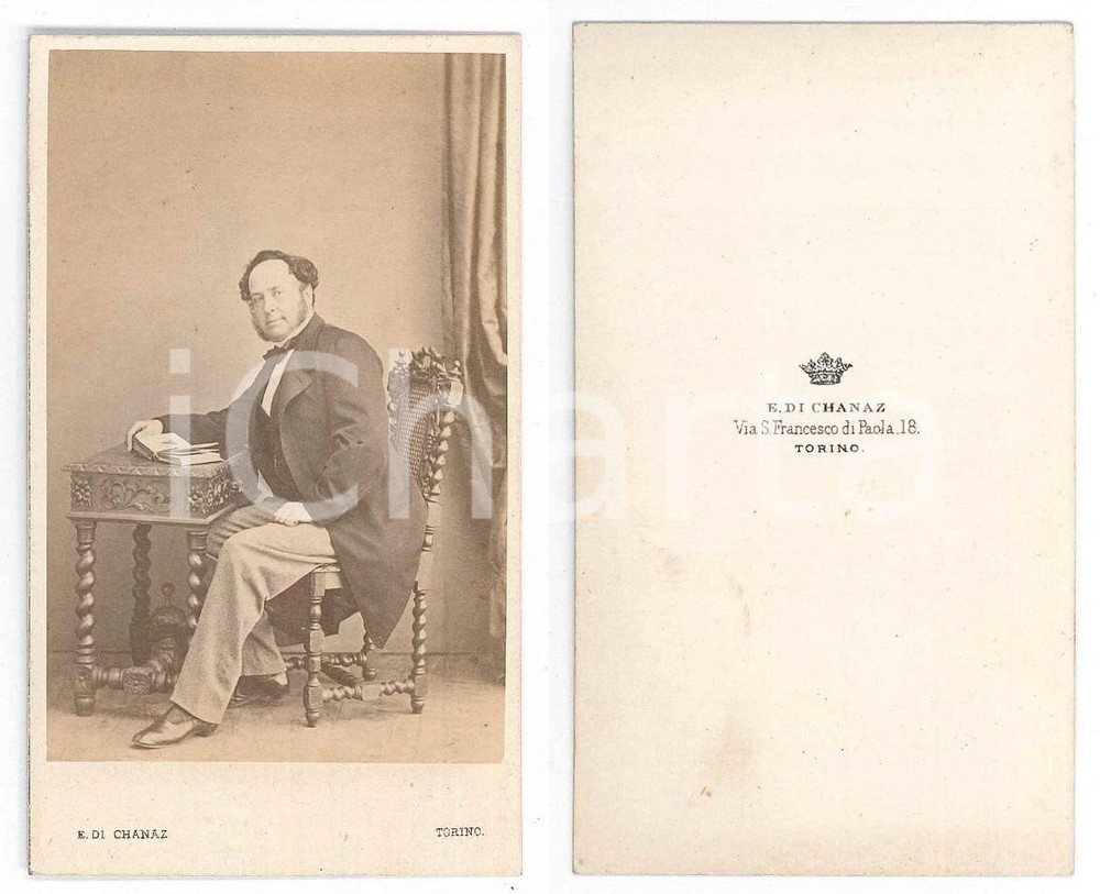 Fotografia d epoca originale 1870 ca TORINO Gentiluomo con un libro  Ritratto  Foto E. DI CHANAZ CDV 1