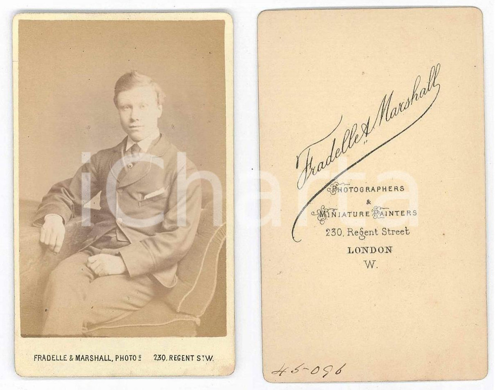 Fotografia d epoca originale 1880 ca LONDON Portrait of a young man  Photo FRADELLE & MARSHALL CDV 1