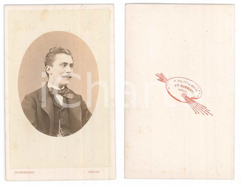 Fotografia d epoca originale 1870 ca TORINO Ritratto di giovane strabico  Busto  Foto F.lli BERNIERI CDV 1