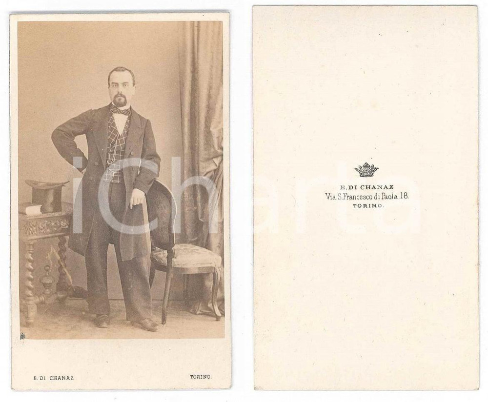Fotografia d epoca originale 1870 ca TORINO Gentiluomo con panciotto a quadretti  Foto E. DI CHANAZ CDV 1