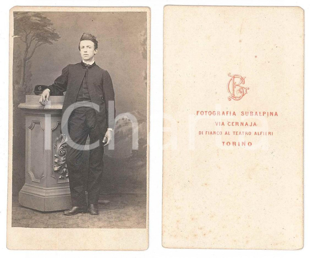Fotografia d epoca originale 1870 ca TORINO Ritratto di giovane uomo in piedi  Fotografia SUBALPINA CDV 1
