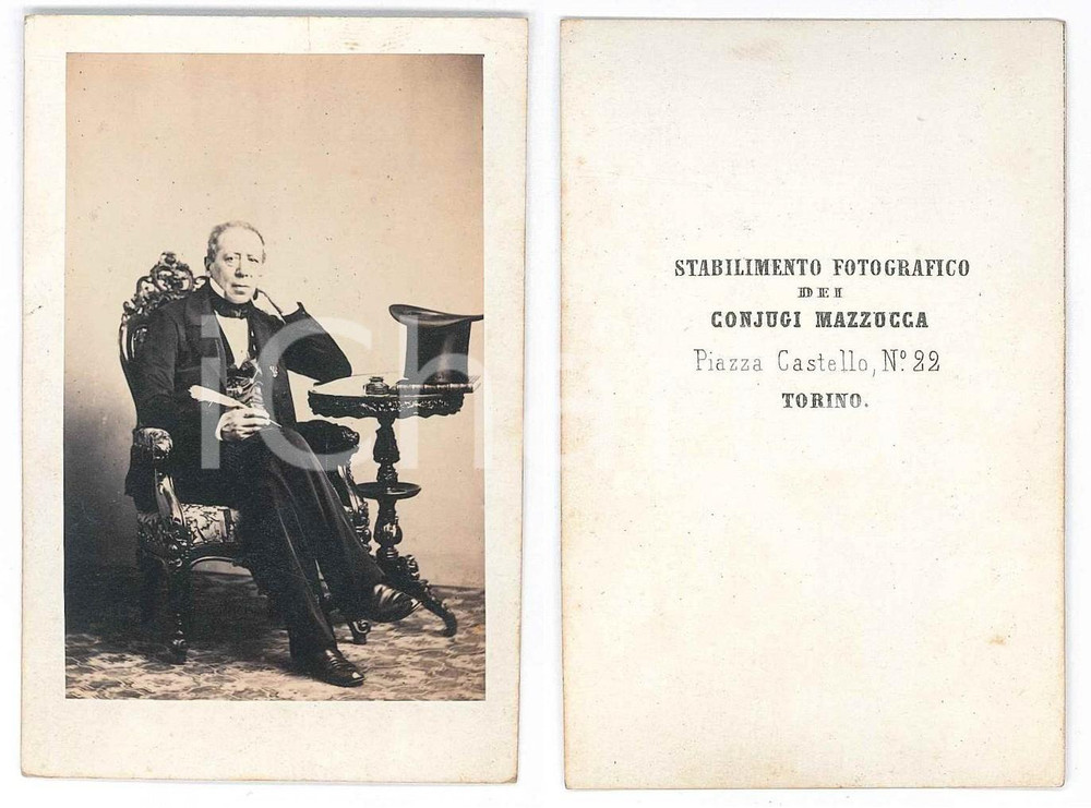 Fotografia d epoca originale 1870 ca TORINO Ritratto maschile con calamaio e penna d oca Foto MAZZOCCA 1