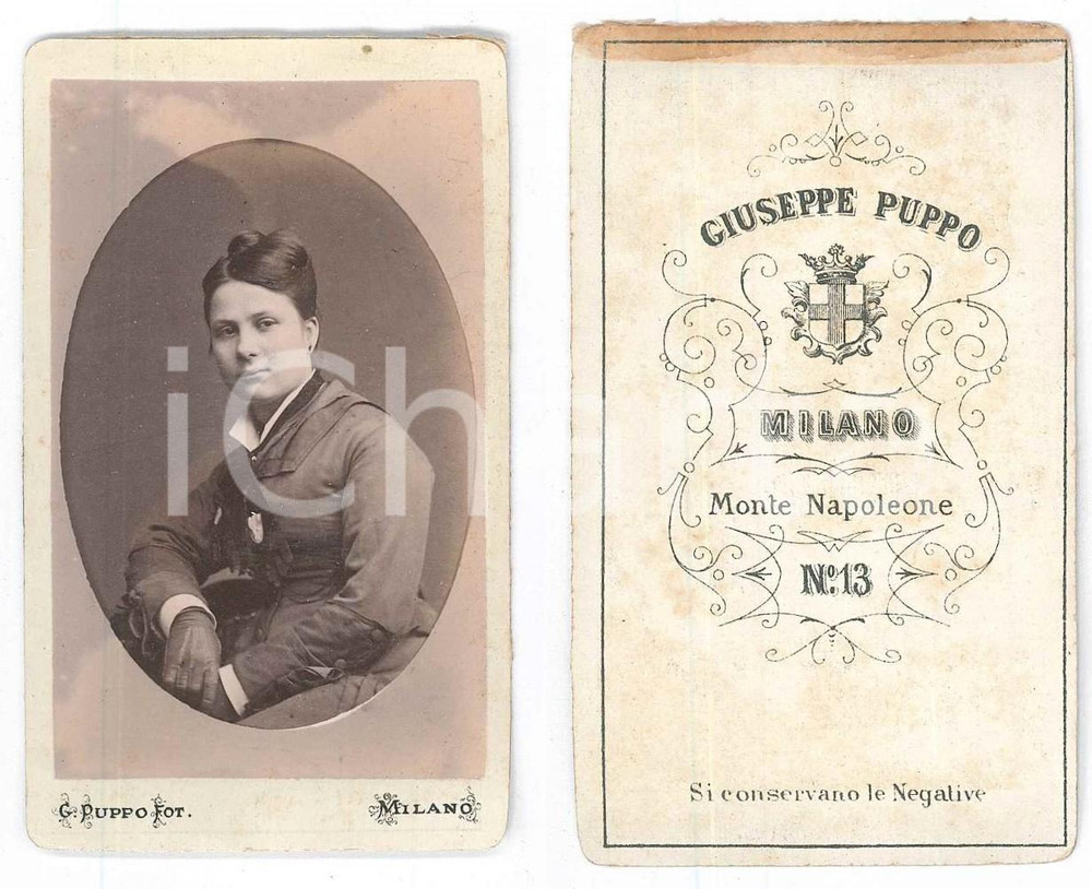 Fotografia d epoca originale 1880 ca MILANO Donna con i guanti  Ritratto Foto Giuseppe PUPPO CDV 1
