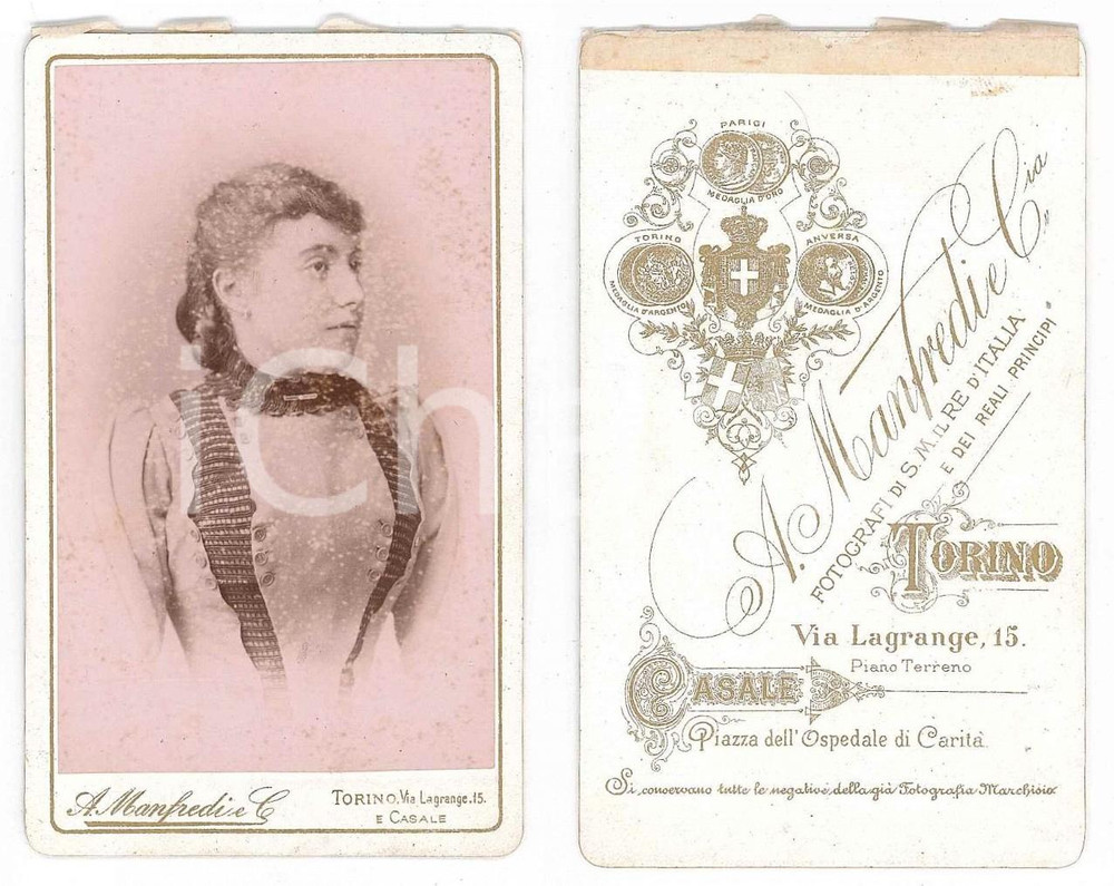 Fotografia d epoca originale 1880 ca TORINO Donna con abito ricamato  Ritratto Foto A. MANFREDI CDV 1