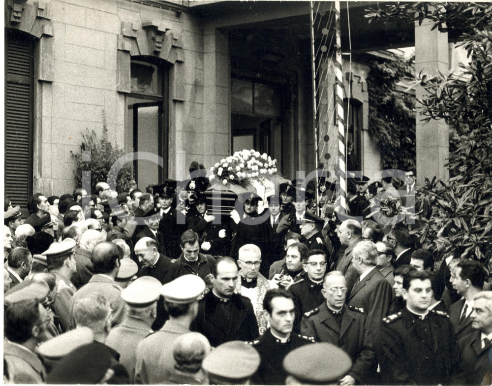 Fotografia d epoca originale 1969 MILANO ANNI DI PIOMBO Funerali agente Antonio ANNARUMMA 6 Foto 1