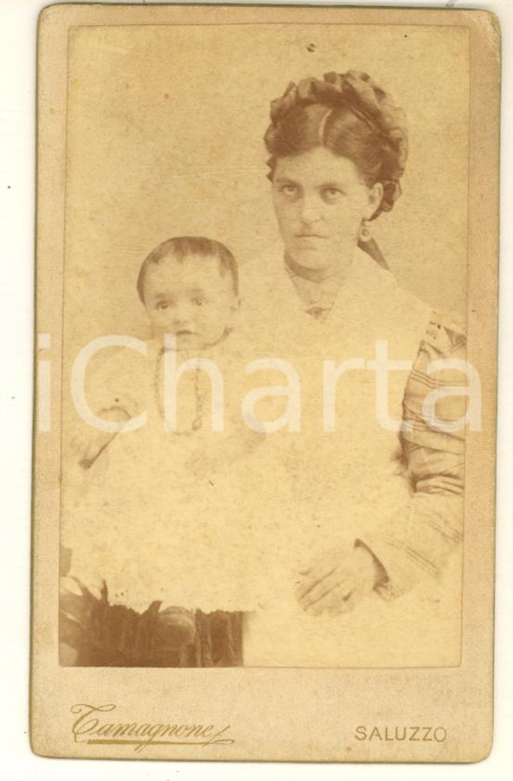 Fotografia d epoca originale 1896 SALUZZO CN Luigi LOMBARDI DI LOMBORGO a un anno con la balia  Foto 1