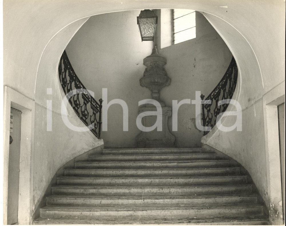 Fotografia d epoca originale 1970 ca AIXENPROVENCE FRANCE Palais de l ArchevÃªchÃ©  Escalier Photo 1