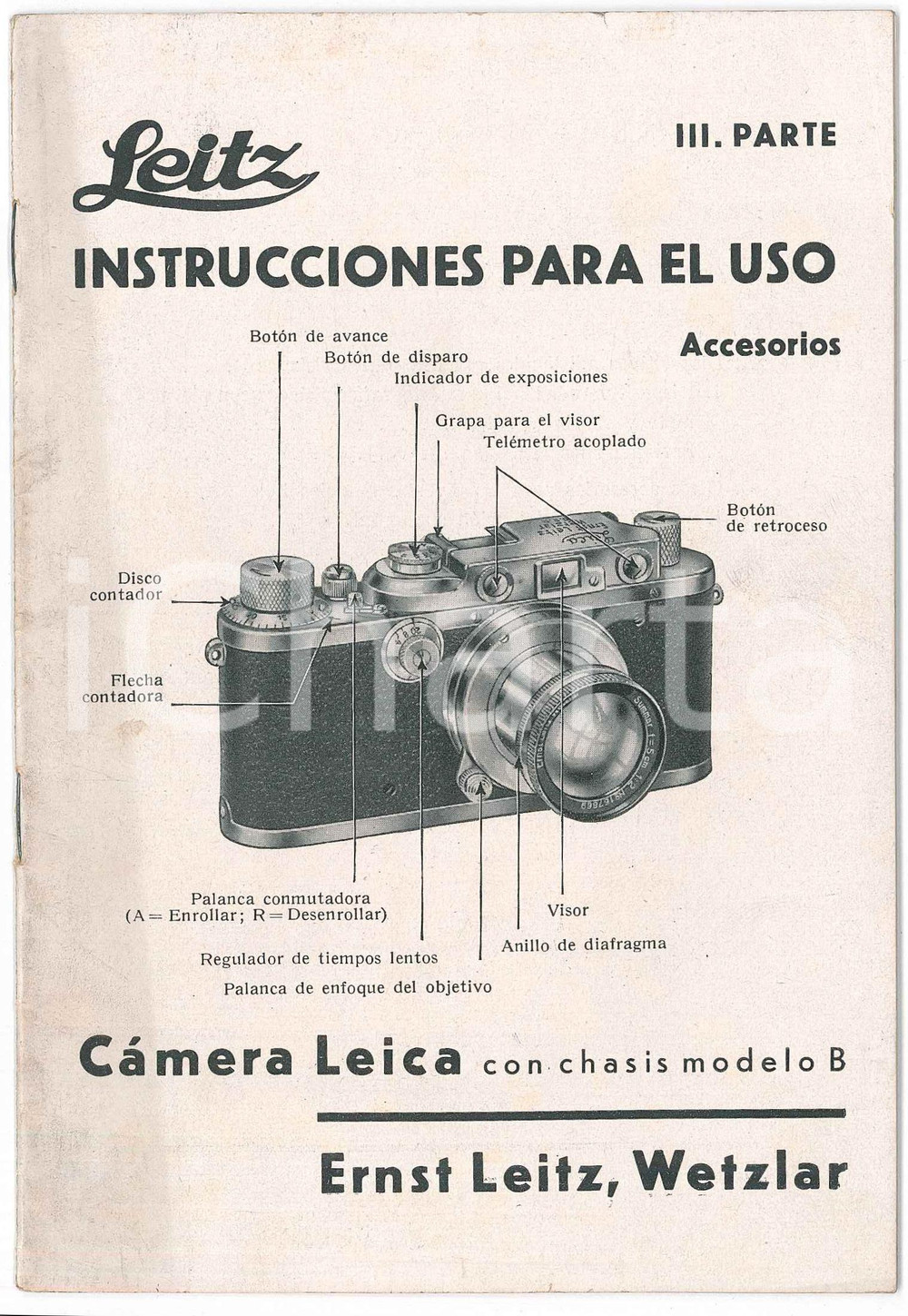 1936 LEITZ CÃ mera Leica con chasis modelo B - Instrucciones para el uso 12x18 cm Manuale di istruzioni d'epoca, illustrato. POOR/danneggiato Alone in copertina, piegatura all'angolo superiore destro Formato: 12x18 cm originale e autentica 1
