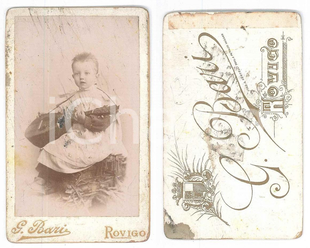 Fotografia d epoca originale 1890 ca ROVIGO Bambino suonatore di mandolino Foto G. BARI CDV DANNEGGIATA 1