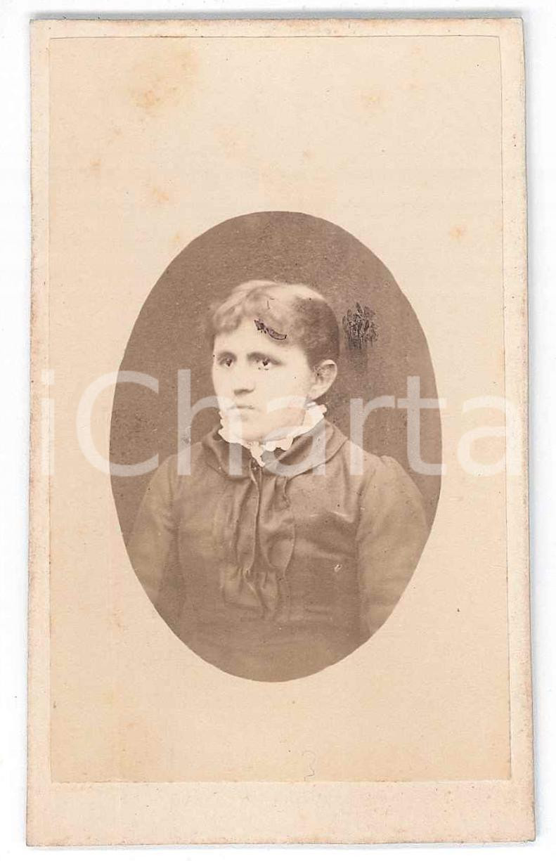 Fotografia d epoca originale 1880 ca COSTUME ITALIA Ritratto di donna  Busto Fotografia CDV 1