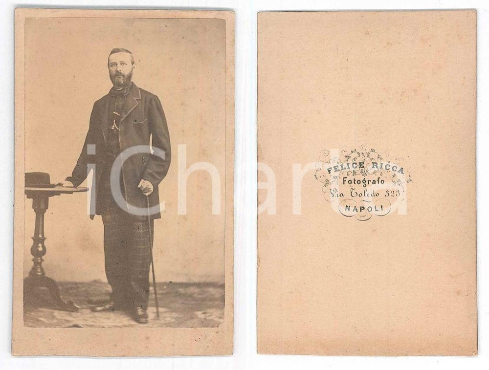 Fotografia d epoca originale 1870 ca NAPOLI Ritratto maschile in abito da passeggio  Foto F. RICCA CDV 1